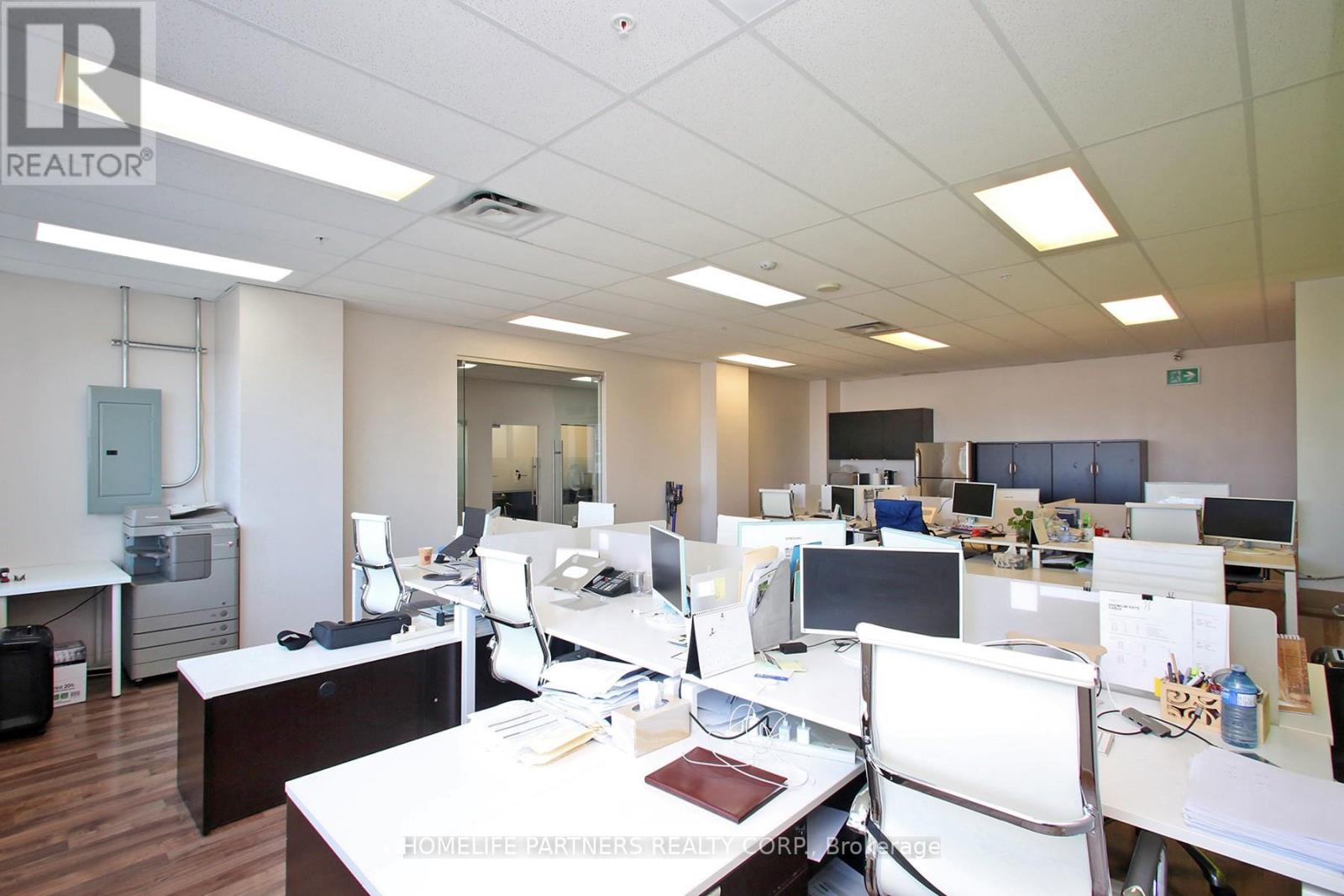 304 - 7191 Yonge Street, Markham (Grandview), Ontario  L3T 0C4 - Photo 4 - N13057434