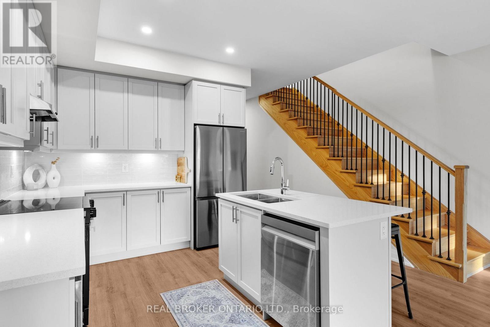 96 Sunshine Lane, Orillia, Ontario  L3V 7L8 - Photo 16 - S13057352