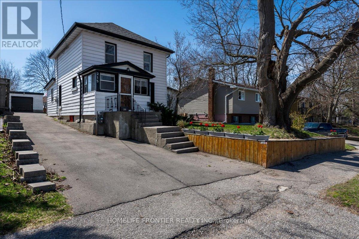 215 OXFORD STREET, Orillia, Ontario