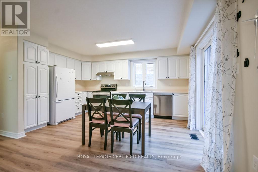 34 Balmoral Place, Barrie, Ontario  L4N 0Y9 - Photo 11 - S13057542