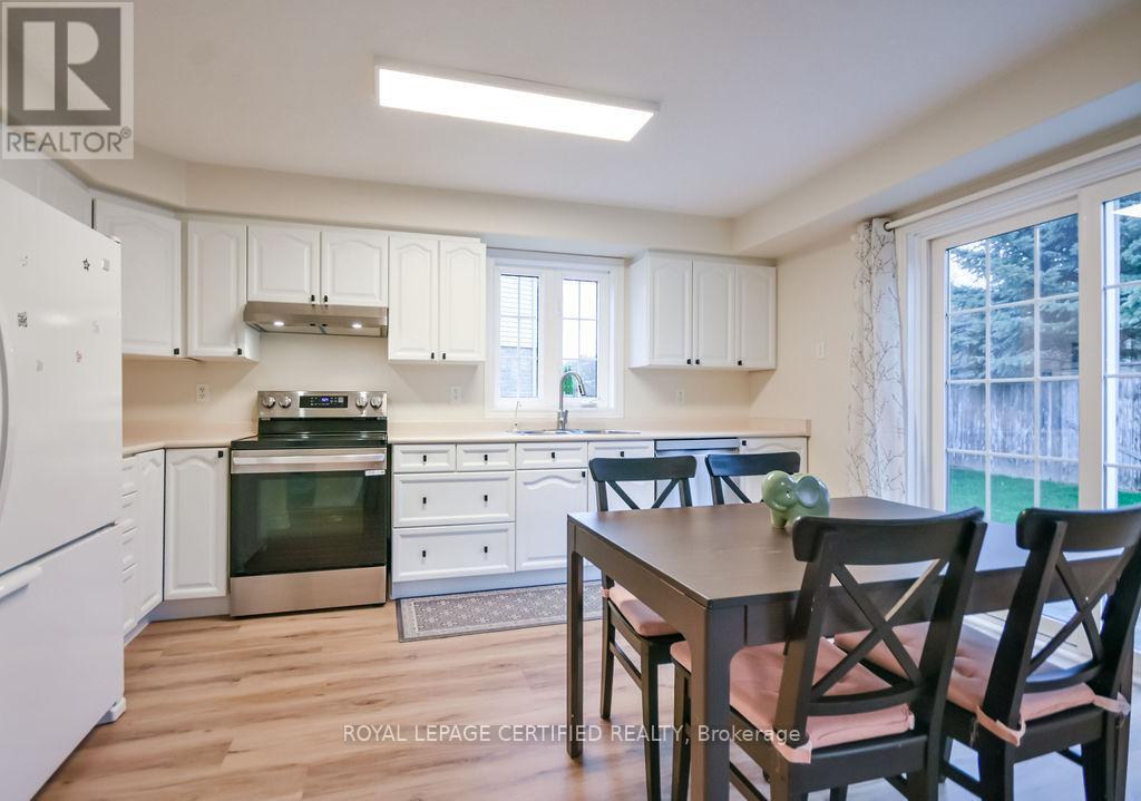 34 Balmoral Place, Barrie, Ontario  L4N 0Y9 - Photo 12 - S13057542