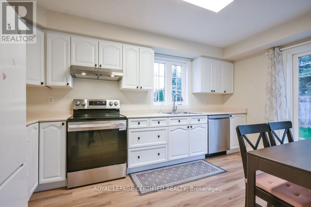 34 Balmoral Place, Barrie, Ontario  L4N 0Y9 - Photo 14 - S13057542