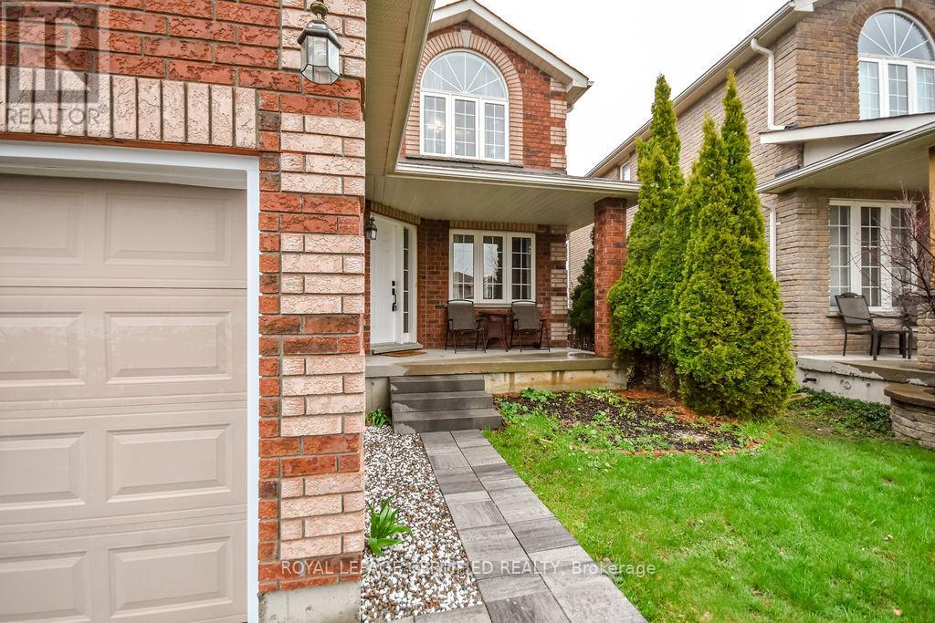 34 Balmoral Place, Barrie, Ontario  L4N 0Y9 - Photo 5 - S13057542