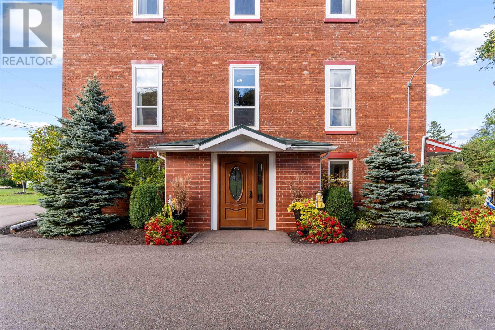 206 Maple Street, Tignish, Prince Edward Island  C0B 2B0 - Photo 12 - 202608948