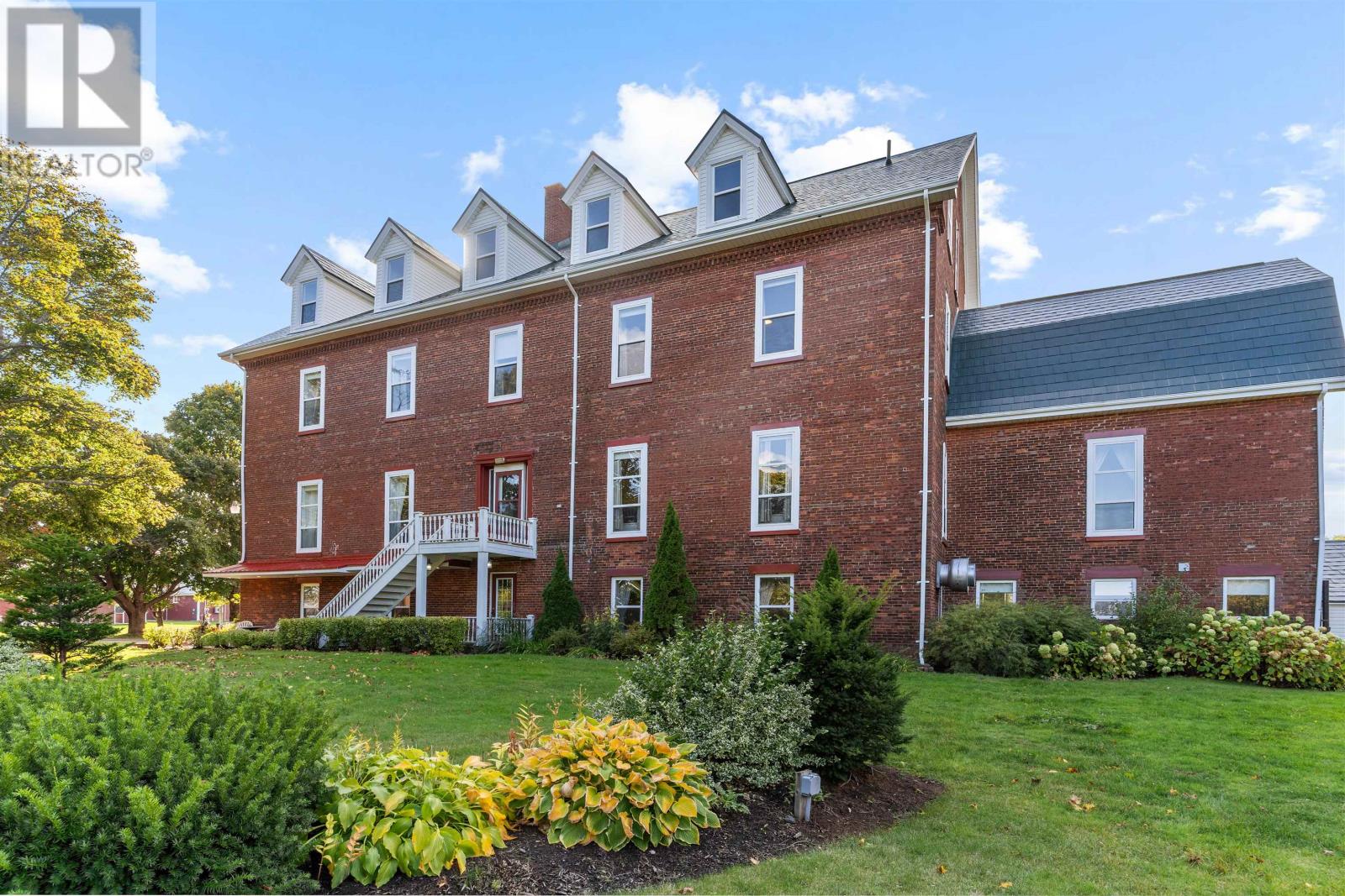 206 Maple Street, Tignish, Prince Edward Island  C0B 2B0 - Photo 7 - 202608948