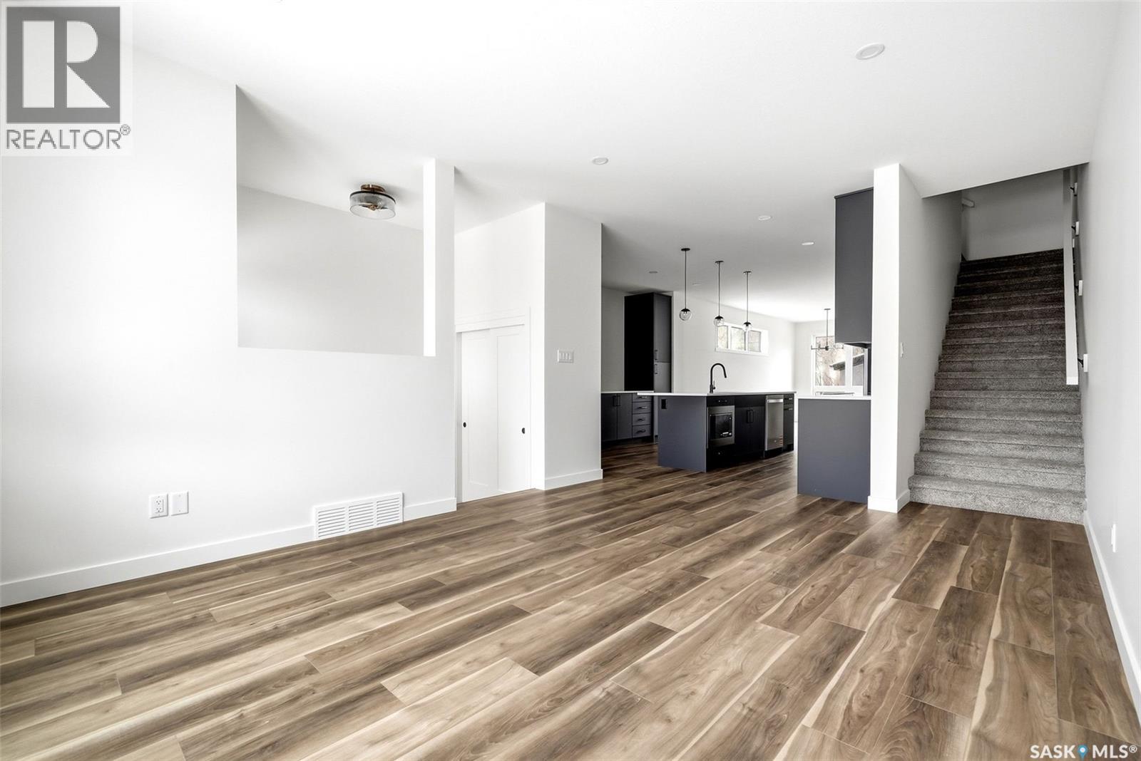 3023 Regina Avenue, Regina, Saskatchewan  S4S 0G3 - Photo 9 - SK034049