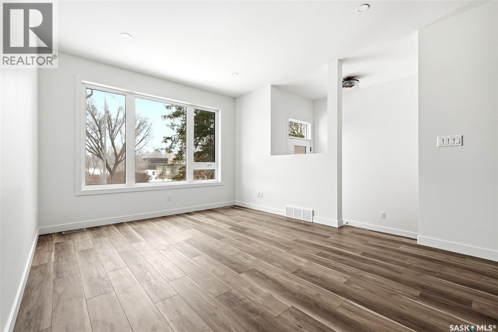 3023 Regina Avenue, Regina, Saskatchewan  S4S 0G3 - Photo 6 - SK034049