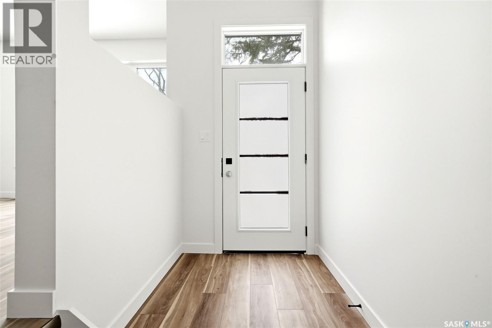 3023 Regina Avenue, Regina, Saskatchewan  S4S 0G3 - Photo 3 - SK034049