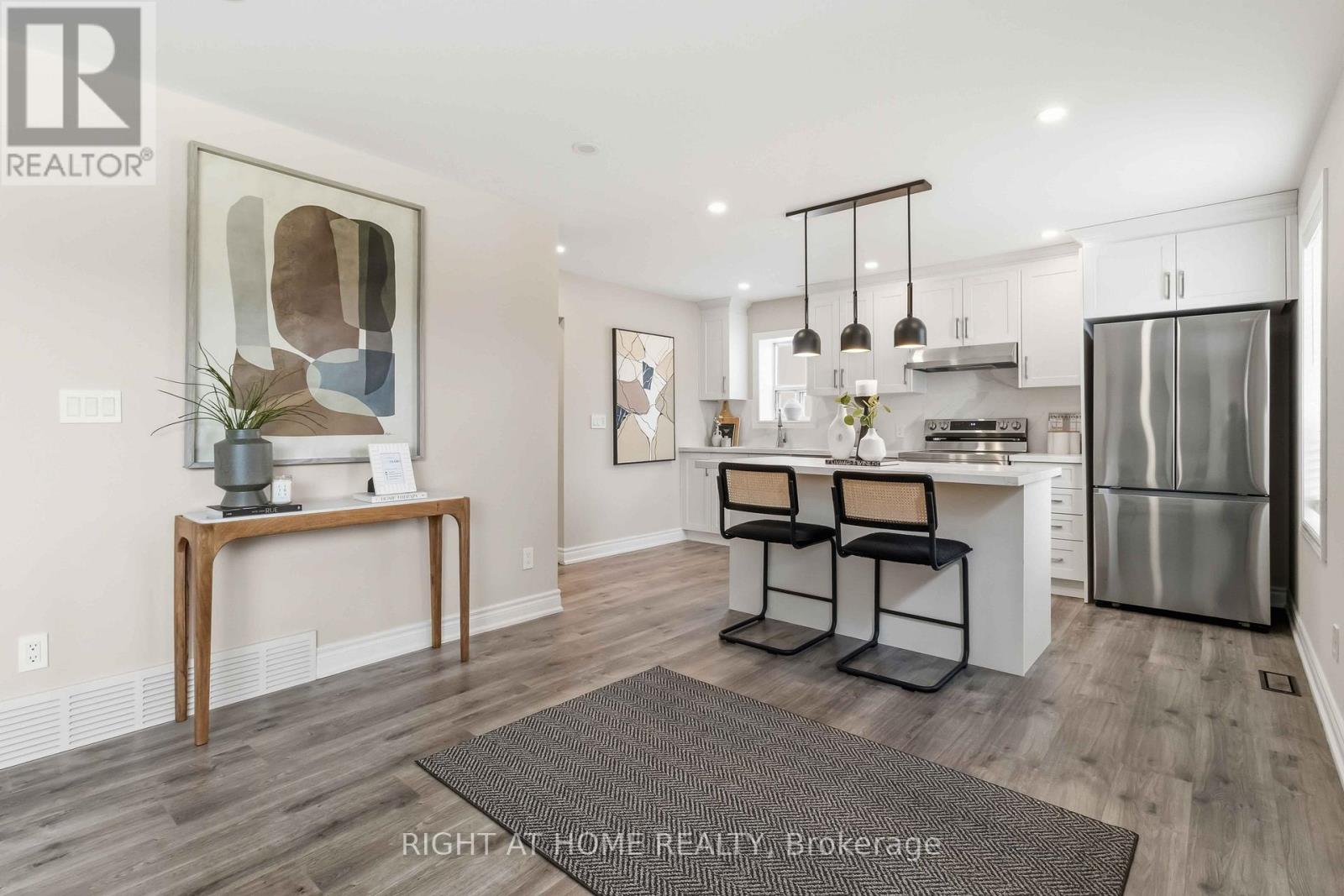 12 Rosalie Avenue, Toronto, Ontario  M3L 1C5 - Photo 10 - W13057212