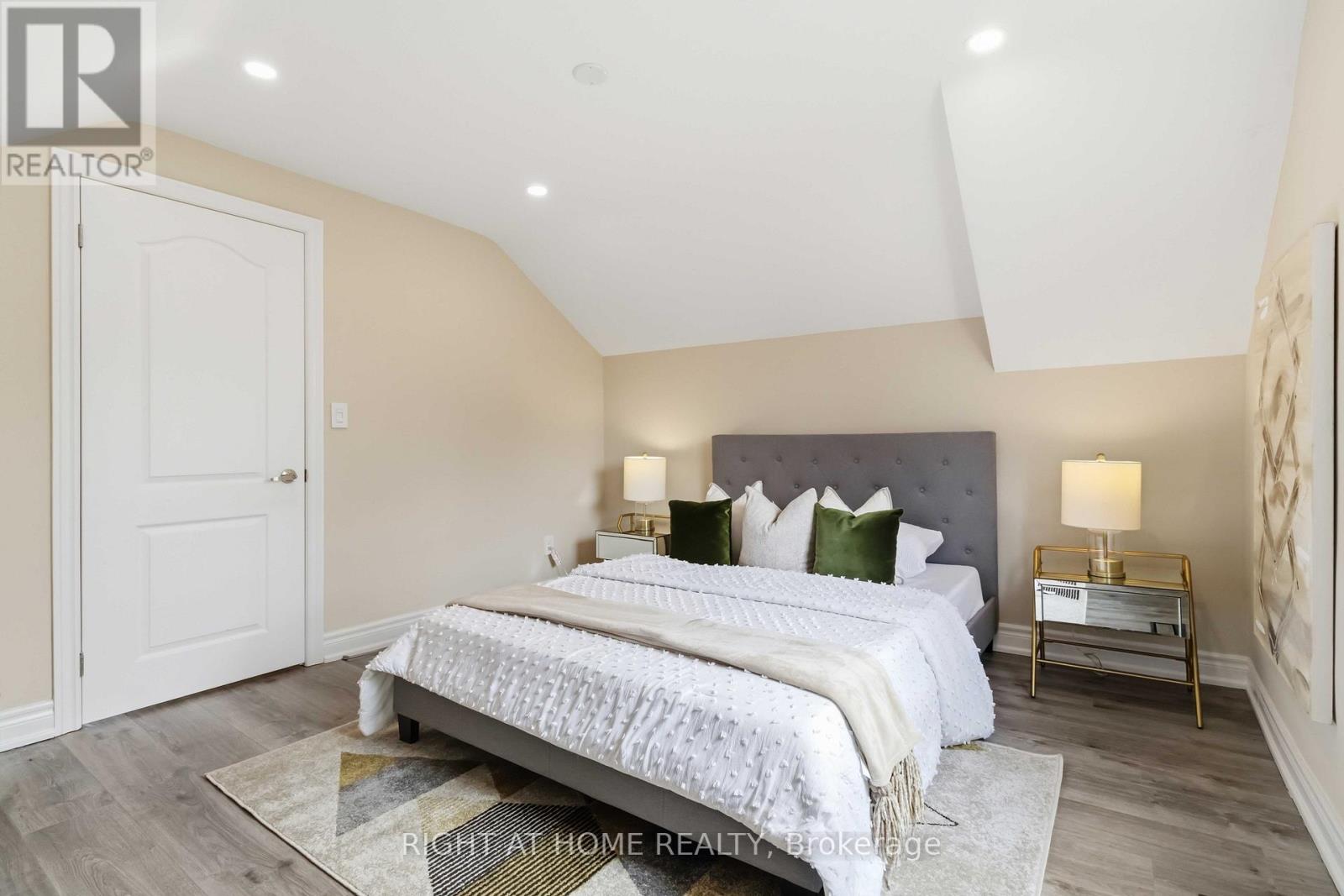 12 Rosalie Avenue, Toronto, Ontario  M3L 1C5 - Photo 18 - W13057212