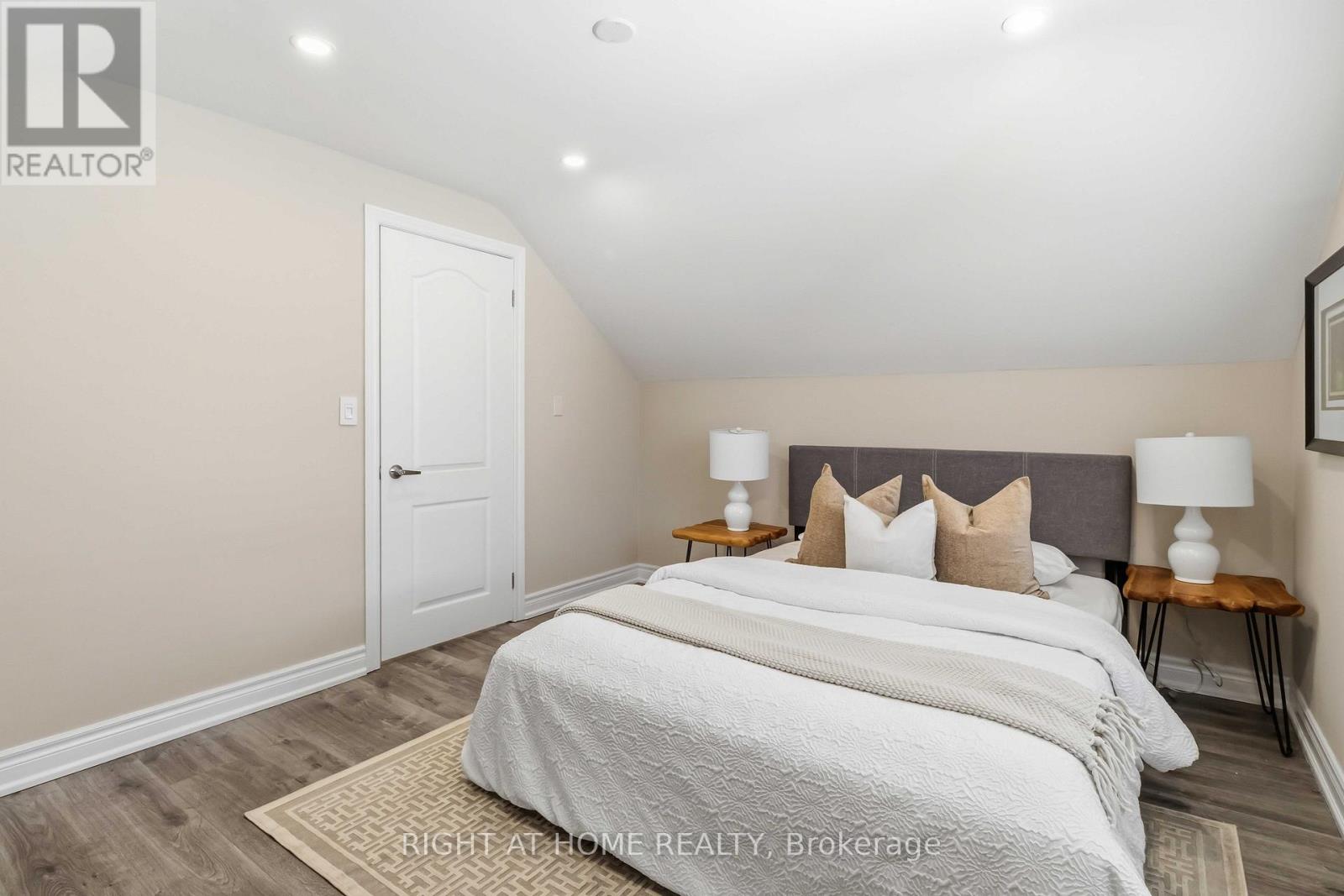 12 Rosalie Avenue, Toronto, Ontario  M3L 1C5 - Photo 21 - W13057212