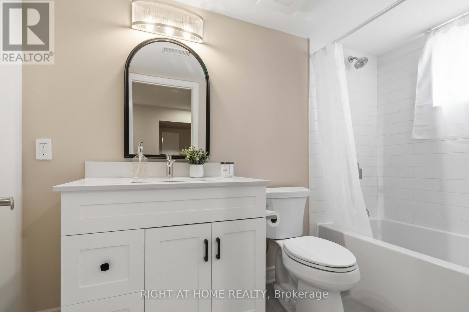 12 Rosalie Avenue, Toronto, Ontario  M3L 1C5 - Photo 25 - W13057212