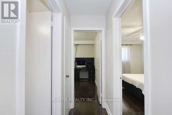 7292 Sills Road, Mississauga, Ontario  L4T 2K1 - Photo 10 - W13057224