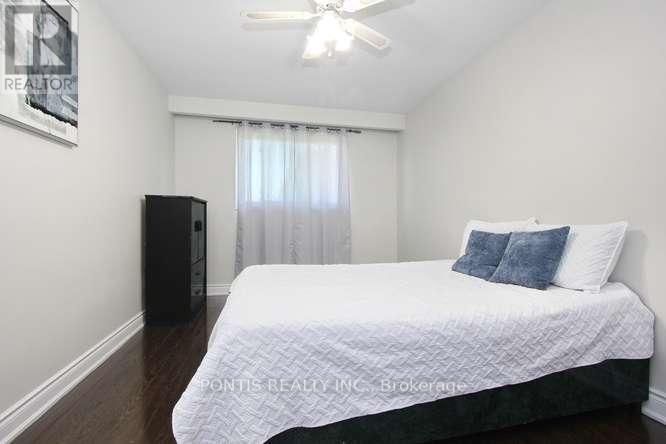 7292 Sills Road, Mississauga, Ontario  L4T 2K1 - Photo 13 - W13057224