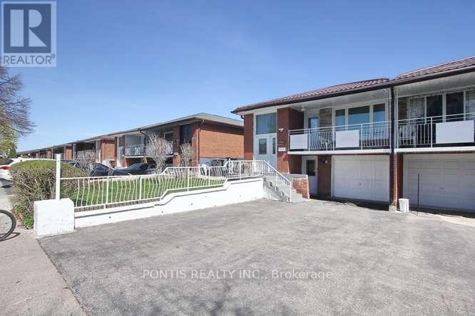7292 Sills Road, Mississauga, Ontario  L4T 2K1 - Photo 2 - W13057224