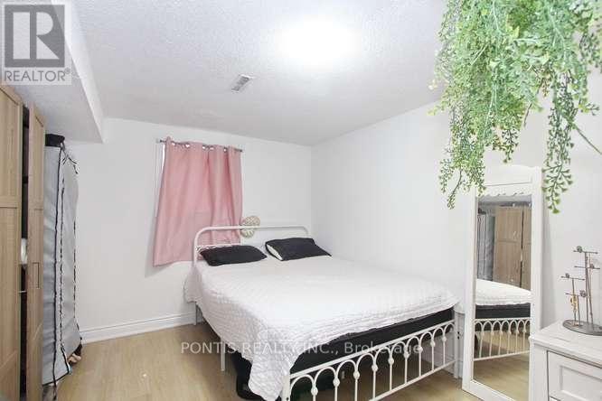 7292 Sills Road, Mississauga, Ontario  L4T 2K1 - Photo 20 - W13057224