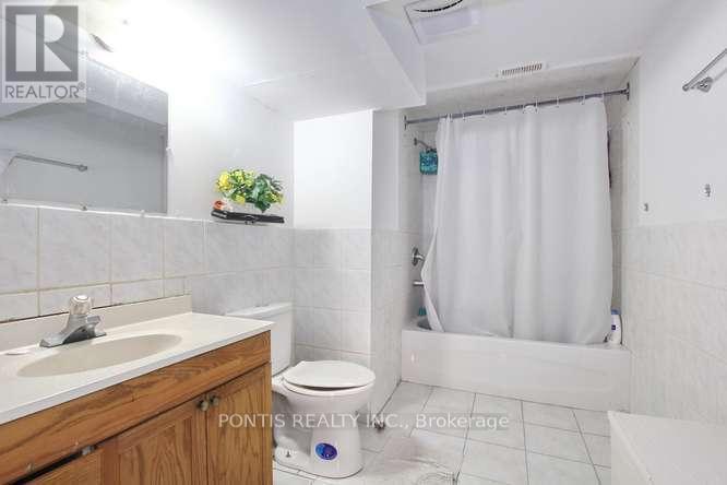 7292 Sills Road, Mississauga, Ontario  L4T 2K1 - Photo 21 - W13057224