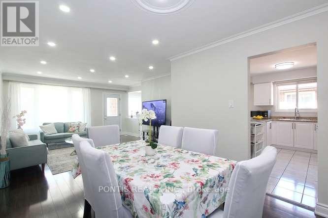 7292 Sills Road, Mississauga, Ontario  L4T 2K1 - Photo 9 - W13057224