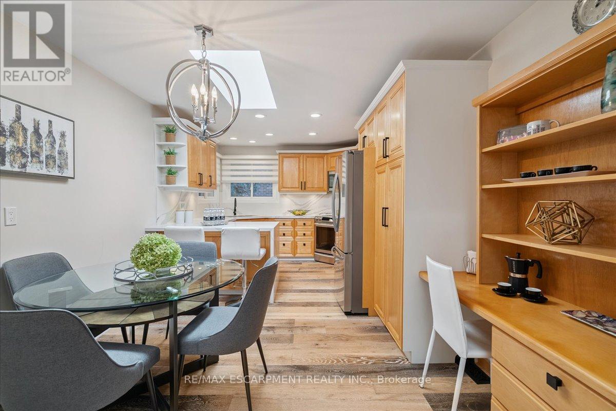 346 Kingsway Place, Milton, Ontario  L9T 4C8 - Photo 11 - W13057230