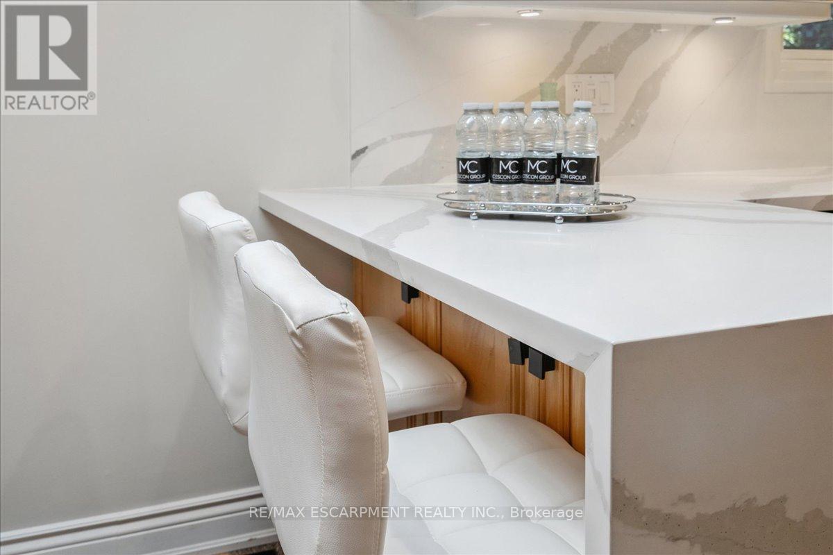 346 Kingsway Place, Milton, Ontario  L9T 4C8 - Photo 14 - W13057230