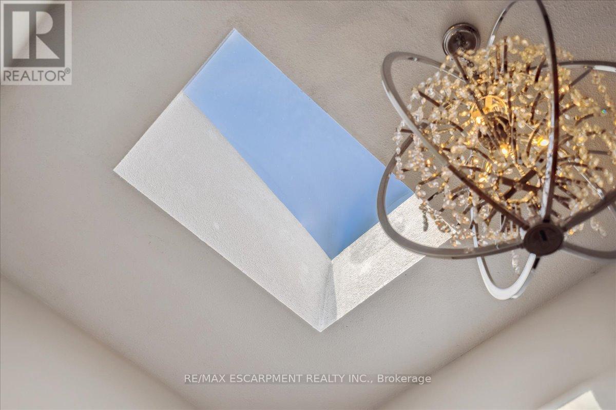 346 Kingsway Place, Milton, Ontario  L9T 4C8 - Photo 18 - W13057230