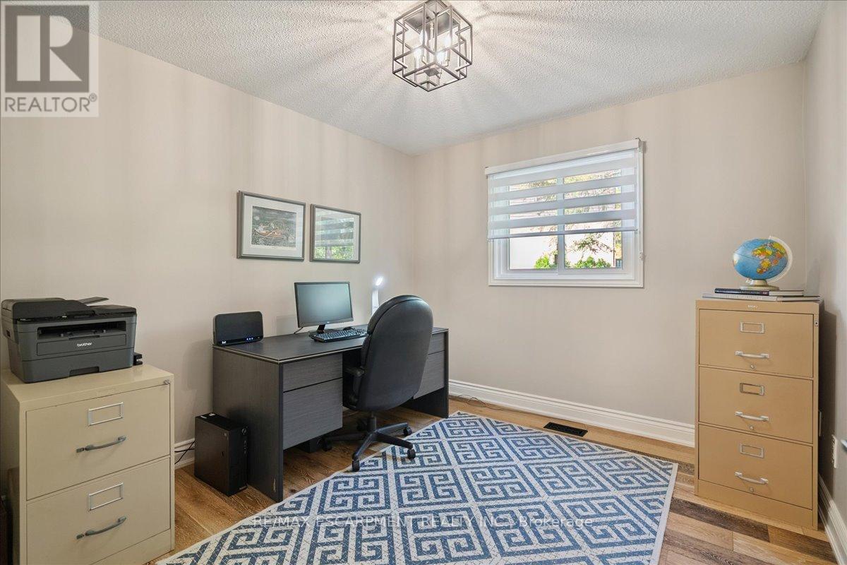 346 Kingsway Place, Milton, Ontario  L9T 4C8 - Photo 28 - W13057230