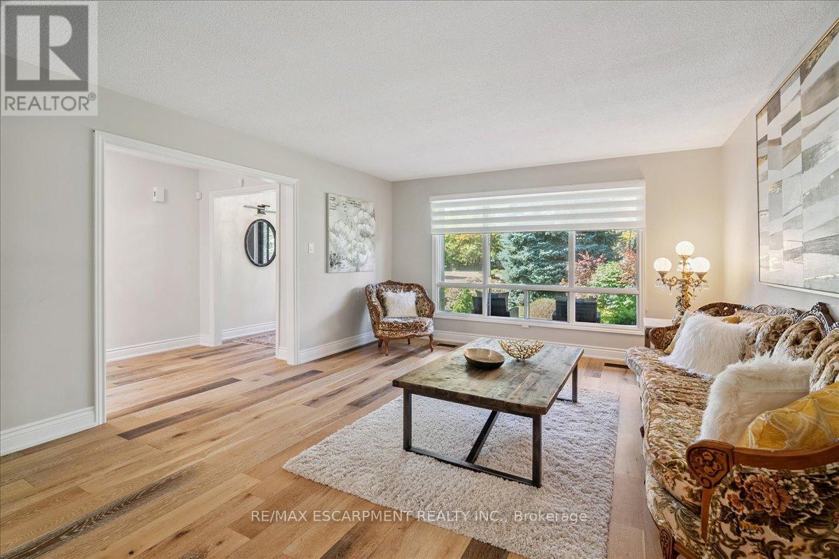 346 Kingsway Place, Milton, Ontario  L9T 4C8 - Photo 6 - W13057230