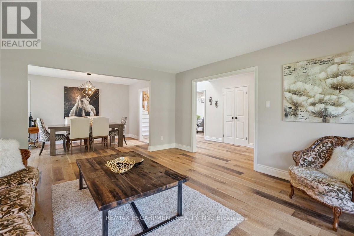 346 Kingsway Place, Milton, Ontario  L9T 4C8 - Photo 7 - W13057230