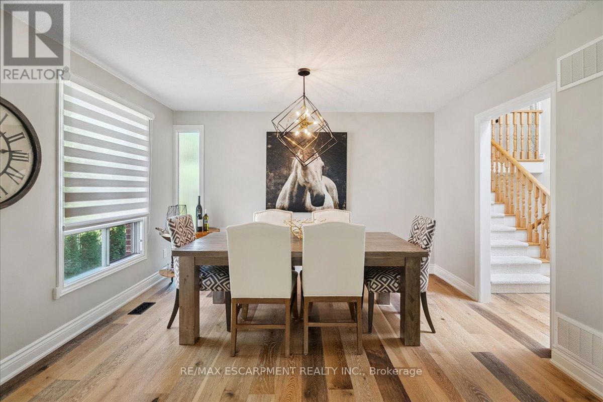 346 Kingsway Place, Milton, Ontario  L9T 4C8 - Photo 8 - W13057230