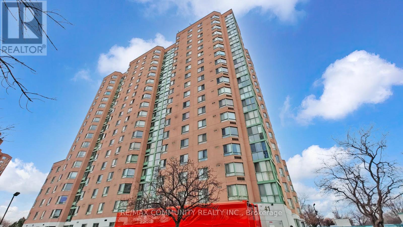 707 - 41 Markbrook Lane, Toronto, Ontario  M9V 5E6 - Photo 2 - W13057238