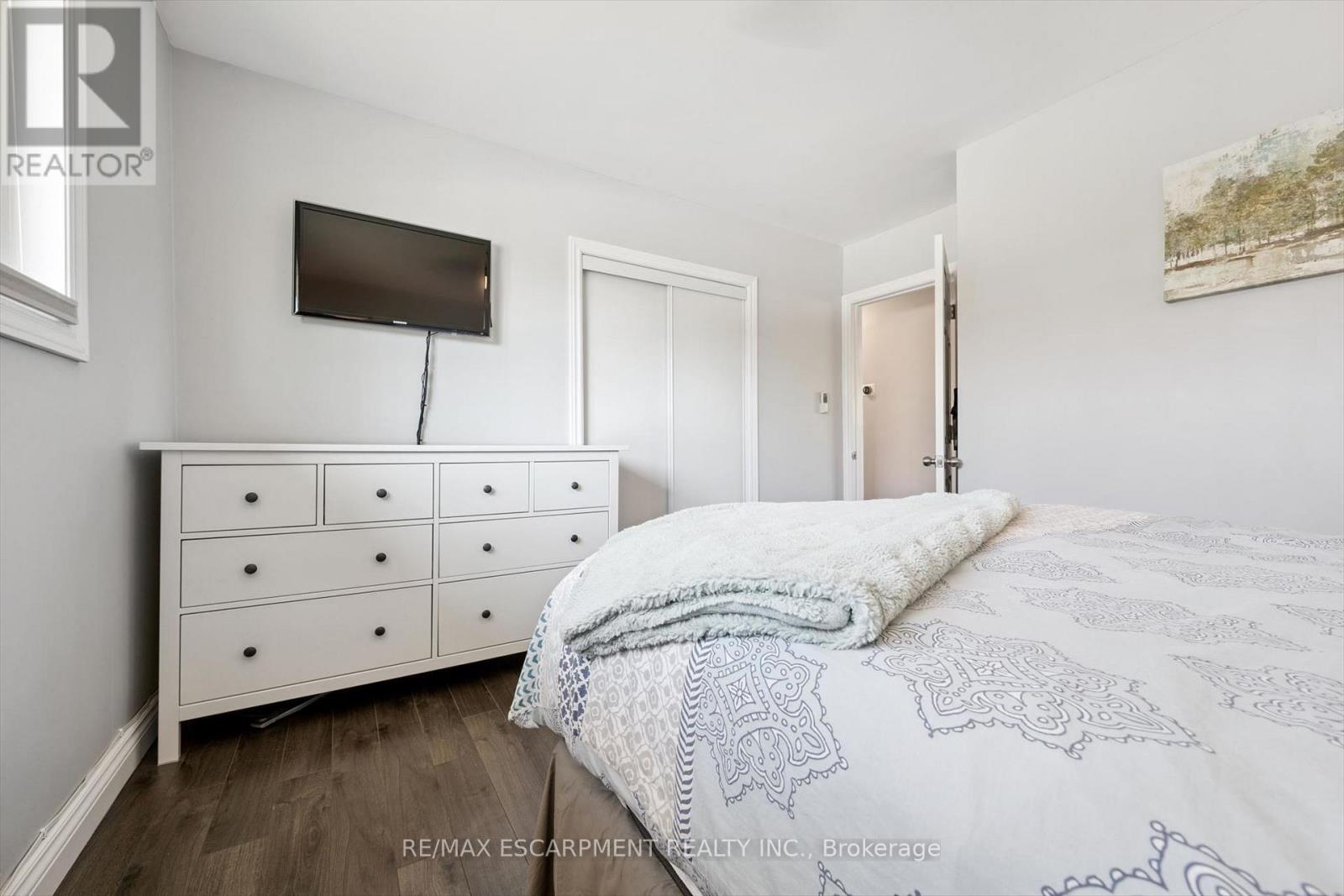 1311 Royal Drive, Burlington, Ontario  L7P 2G2 - Photo 16 - W13057262