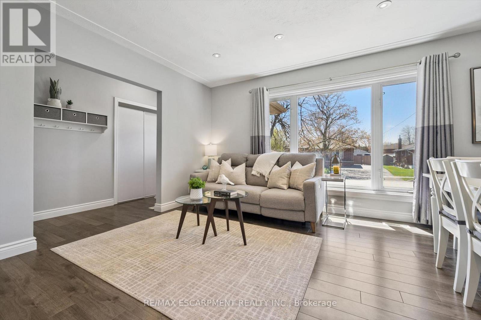 1311 Royal Drive, Burlington, Ontario  L7P 2G2 - Photo 7 - W13057262