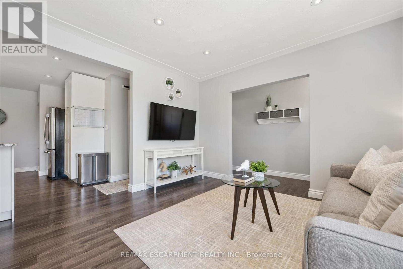 1311 Royal Drive, Burlington, Ontario  L7P 2G2 - Photo 9 - W13057262