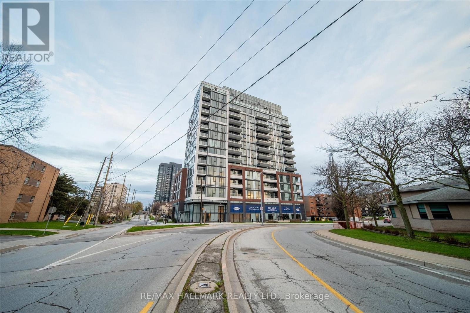 302 - 2088 JAMES STREET, Burlington, Ontario