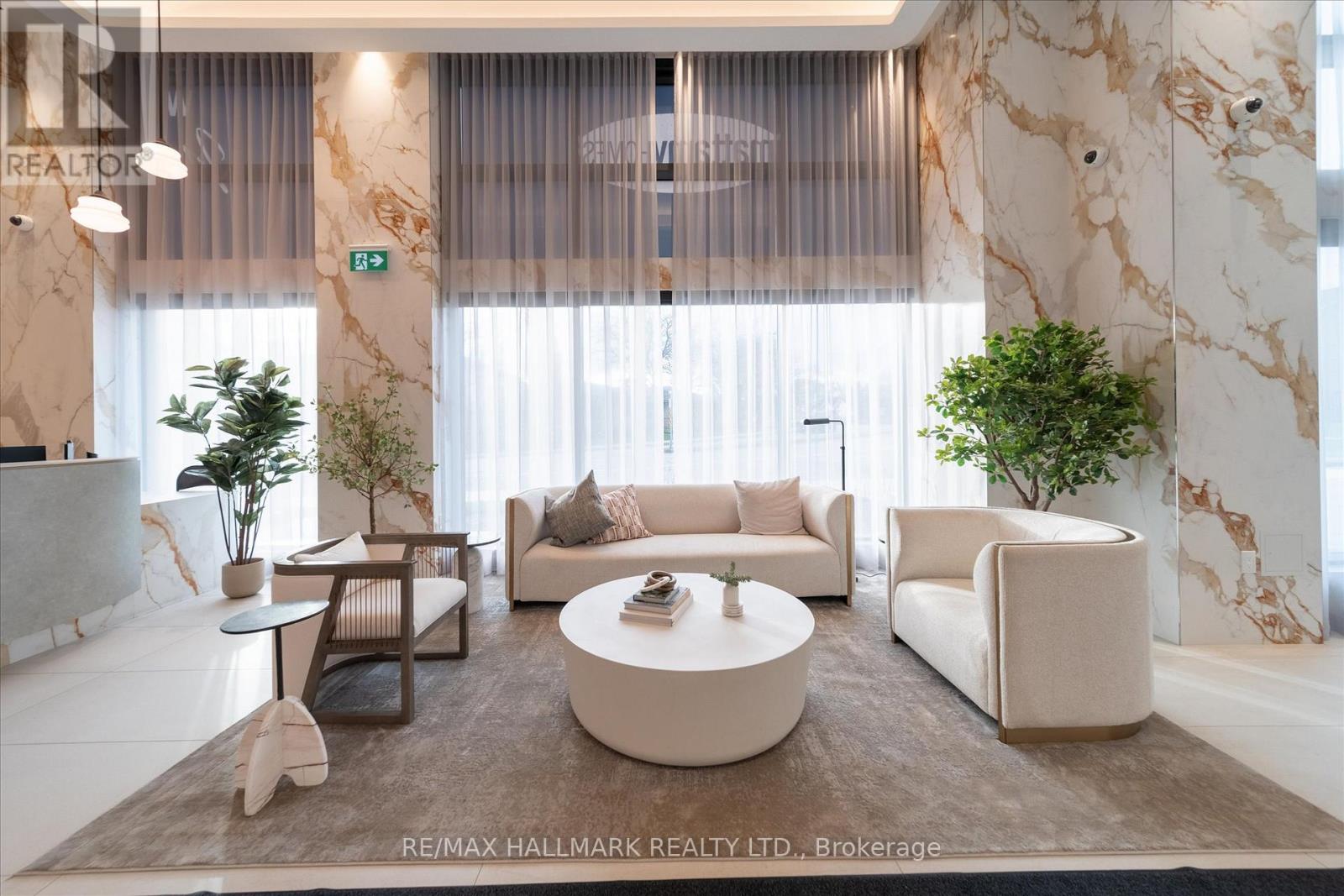 302 - 2088 James Street, Burlington, Ontario  L7R 0H2 - Photo 4 - W13057304