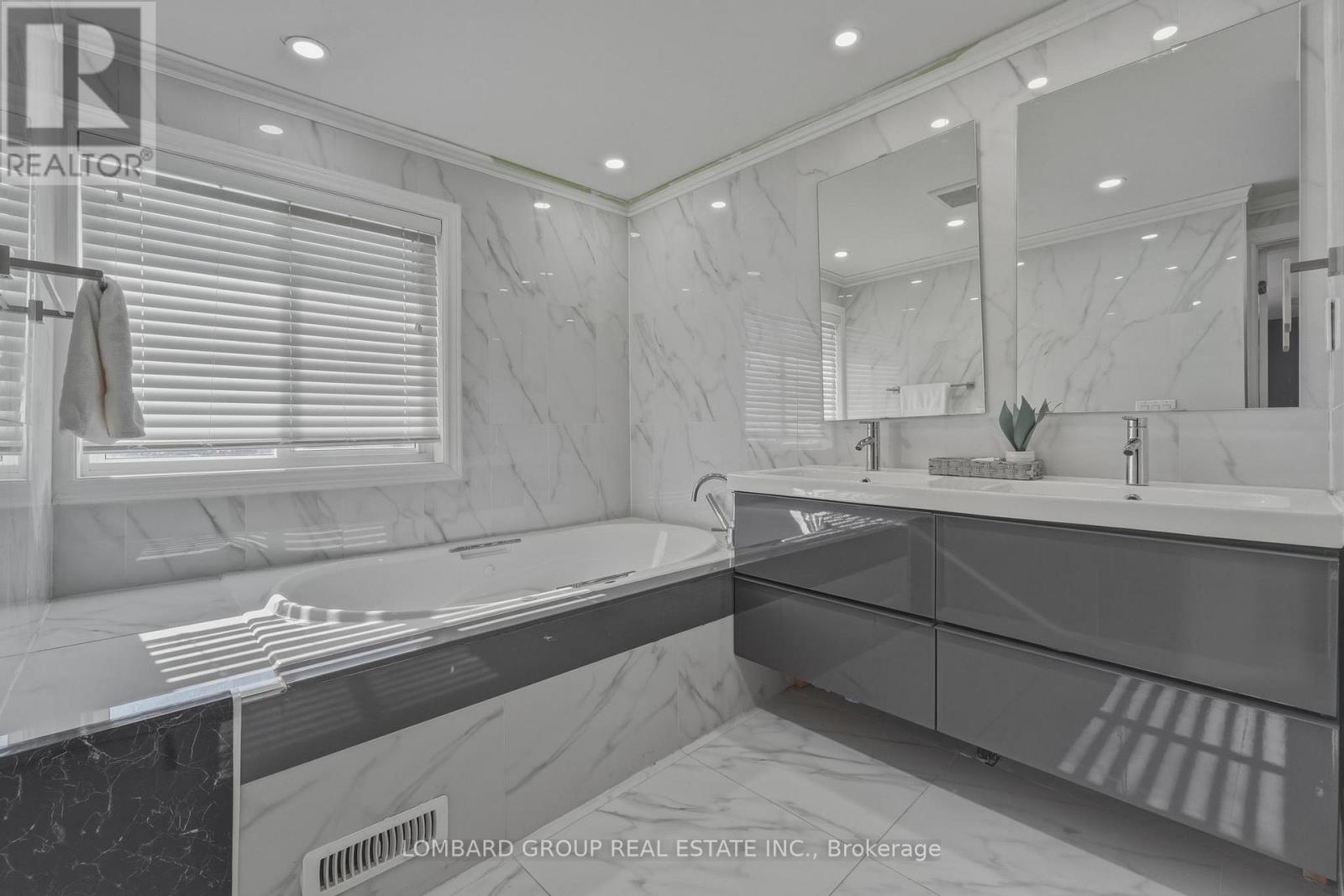 10 Whitmore Court, Brampton, Ontario  L6Z 2A5 - Photo 33 - W13057354