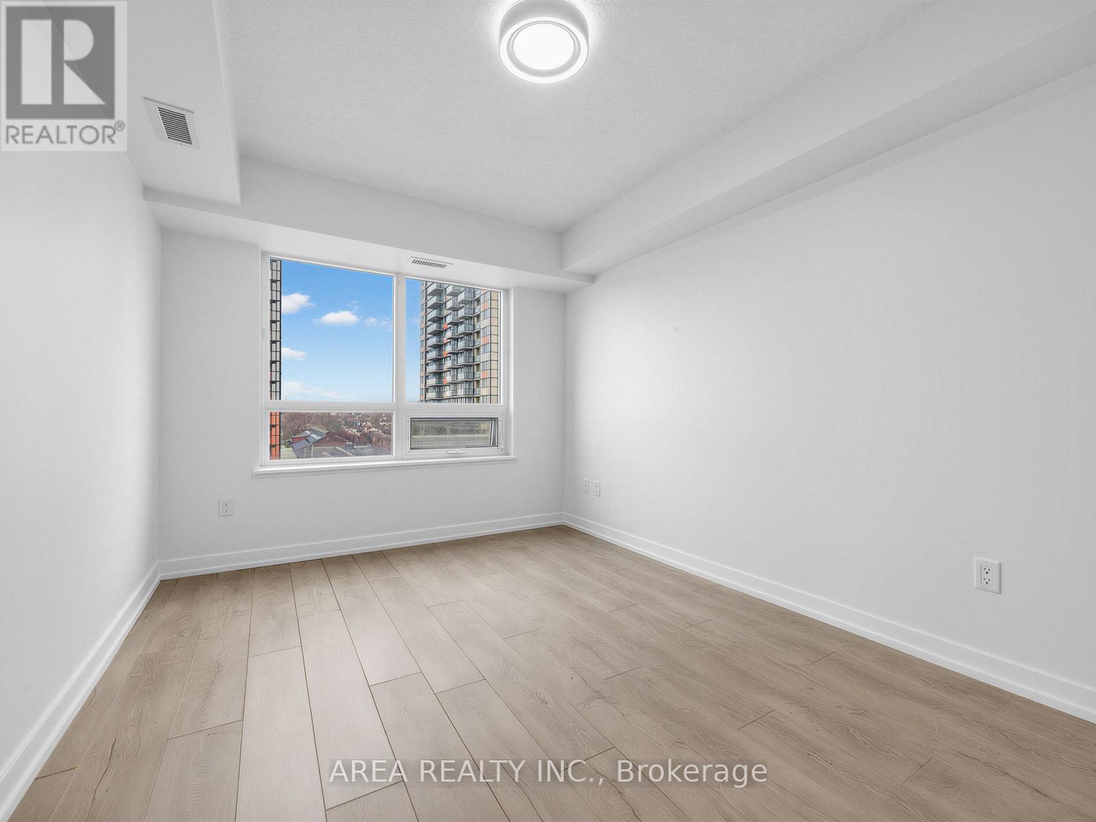 1410 - 1410 Dupont Street, Toronto, Ontario  M6H 2B1 - Photo 11 - W13057384