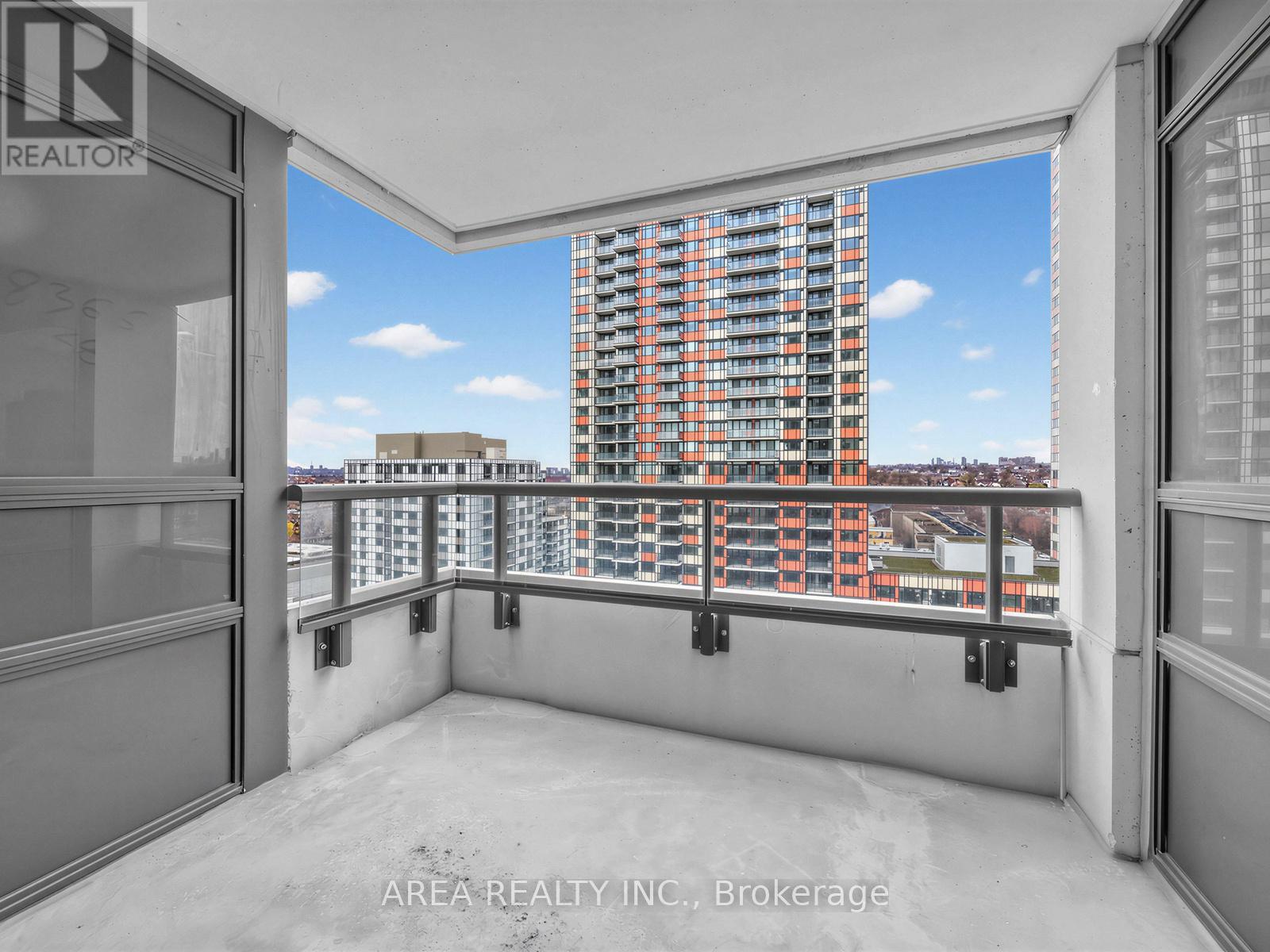 1410 - 1410 Dupont Street, Toronto, Ontario  M6H 2B1 - Photo 16 - W13057392