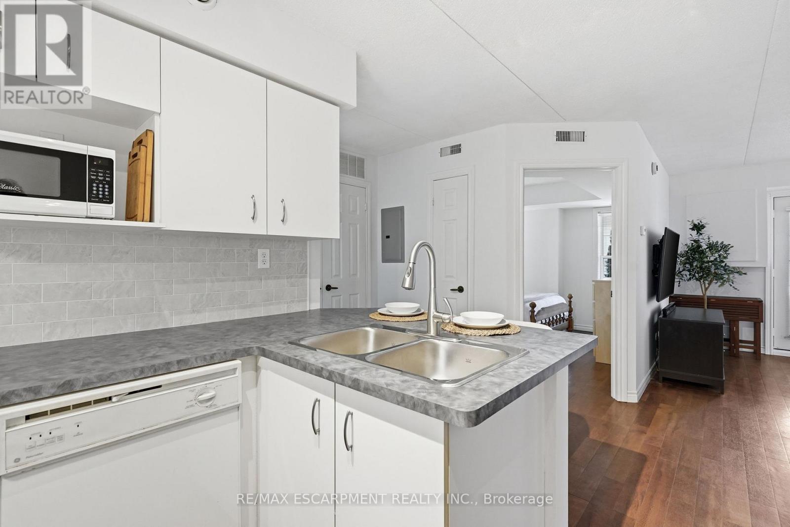 308 - 4015 Kilmer Drive, Burlington, Ontario  L7M 4M4 - Photo 15 - W13057546