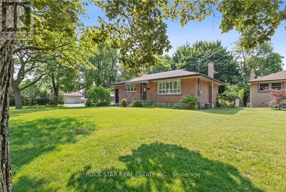 UPPER - 23 TERRANCE DRIVE, Brantford, Ontario