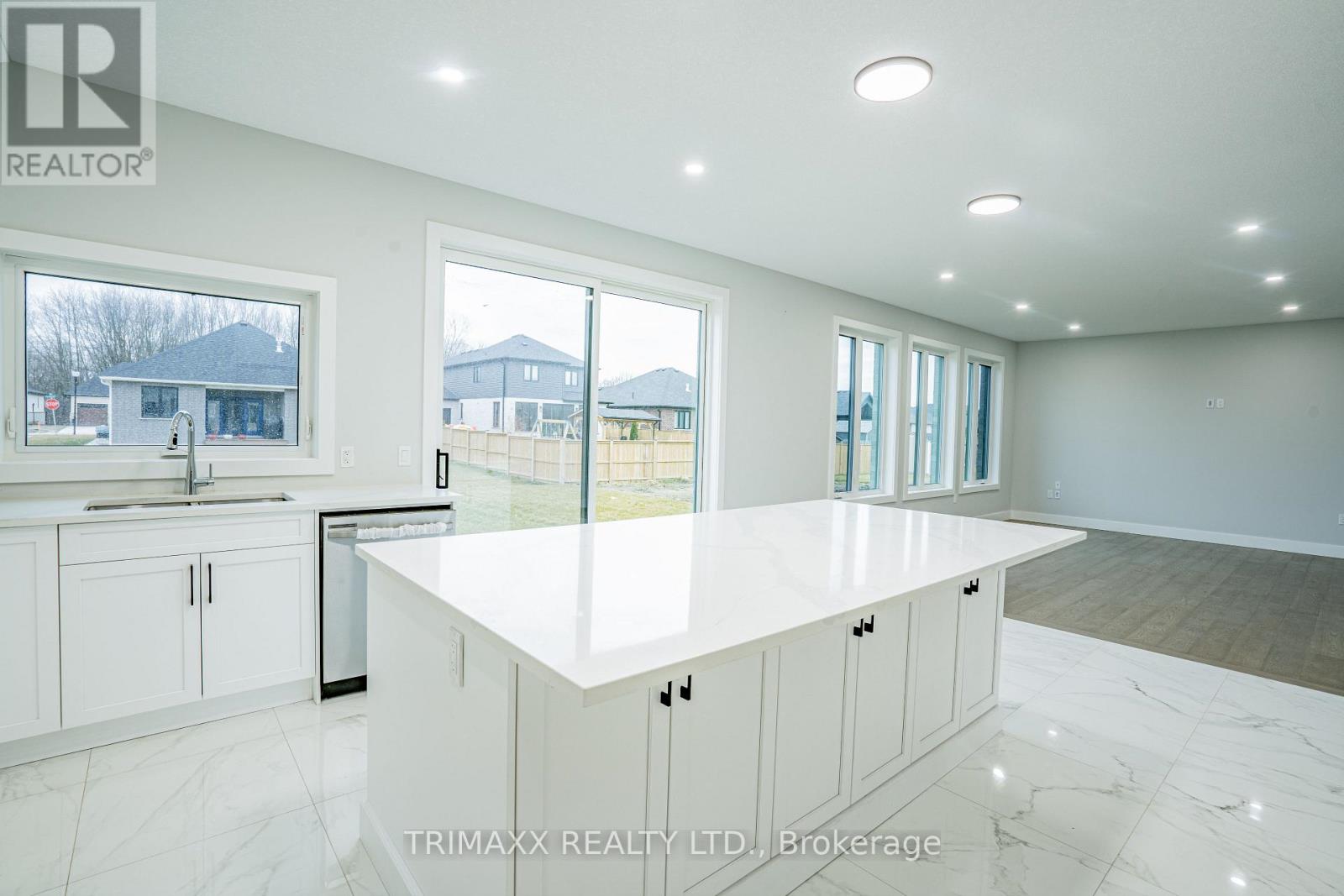 188 Foxborough Place, Thames Centre, Ontario  N0M 2P0 - Photo 12 - X13057336