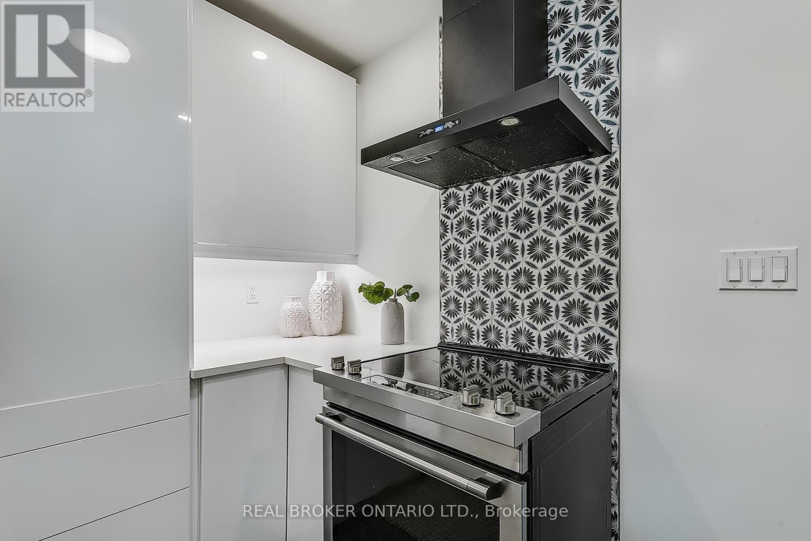 209 Bedford Road, Kitchener, Ontario  N2G 3A5 - Photo 12 - X13057416