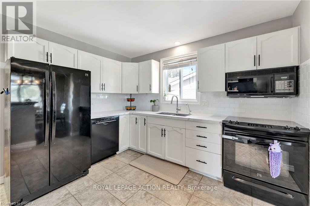 21 Scott Street, Brant, Ontario  N0E 1N0 - Photo 12 - X13057540