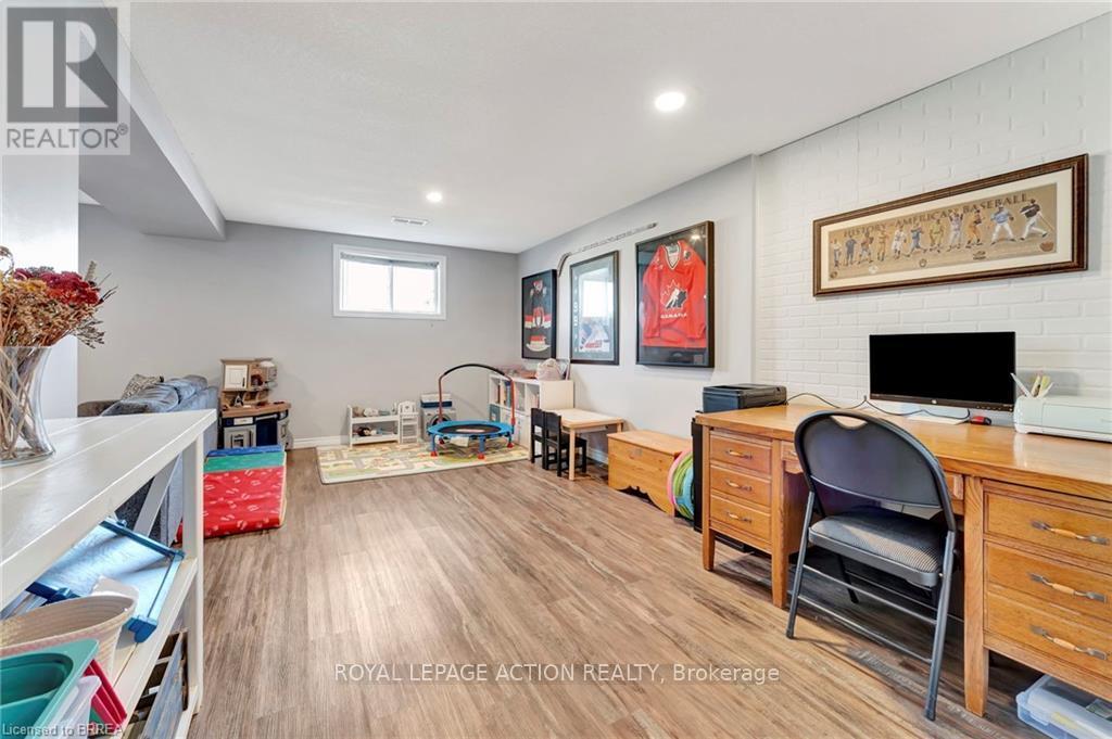 21 Scott Street, Brant, Ontario  N0E 1N0 - Photo 30 - X13057540