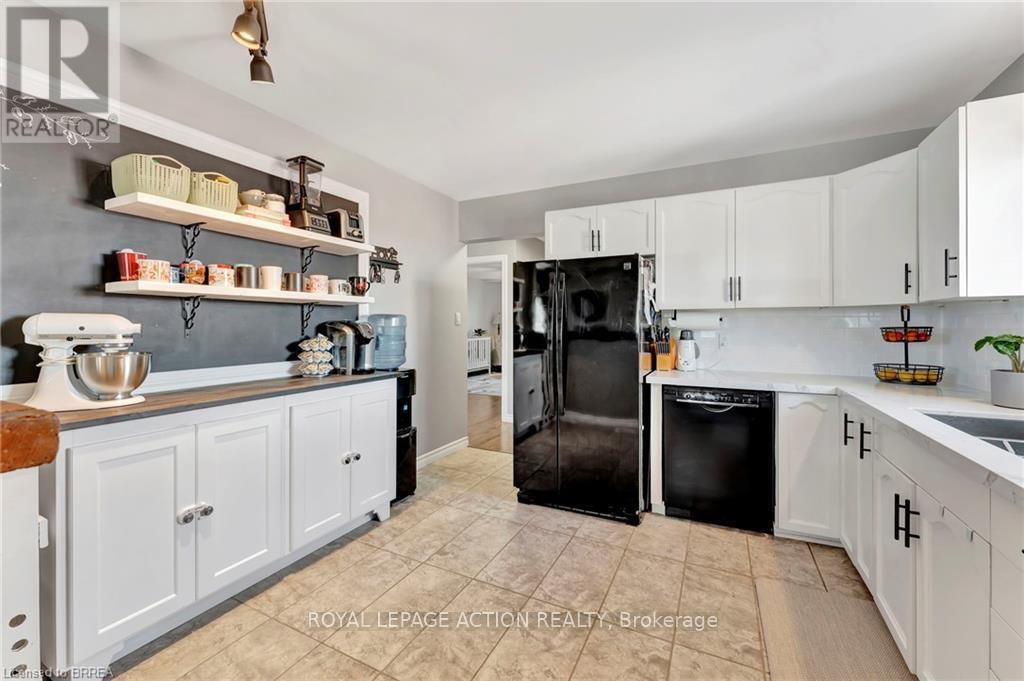 21 Scott Street, Brant, Ontario  N0E 1N0 - Photo 9 - X13057540