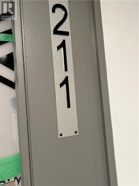 370 Martha Street Unit# 211, Burlington, Ontario  L7R 0G9 - Photo 2 - 40825258