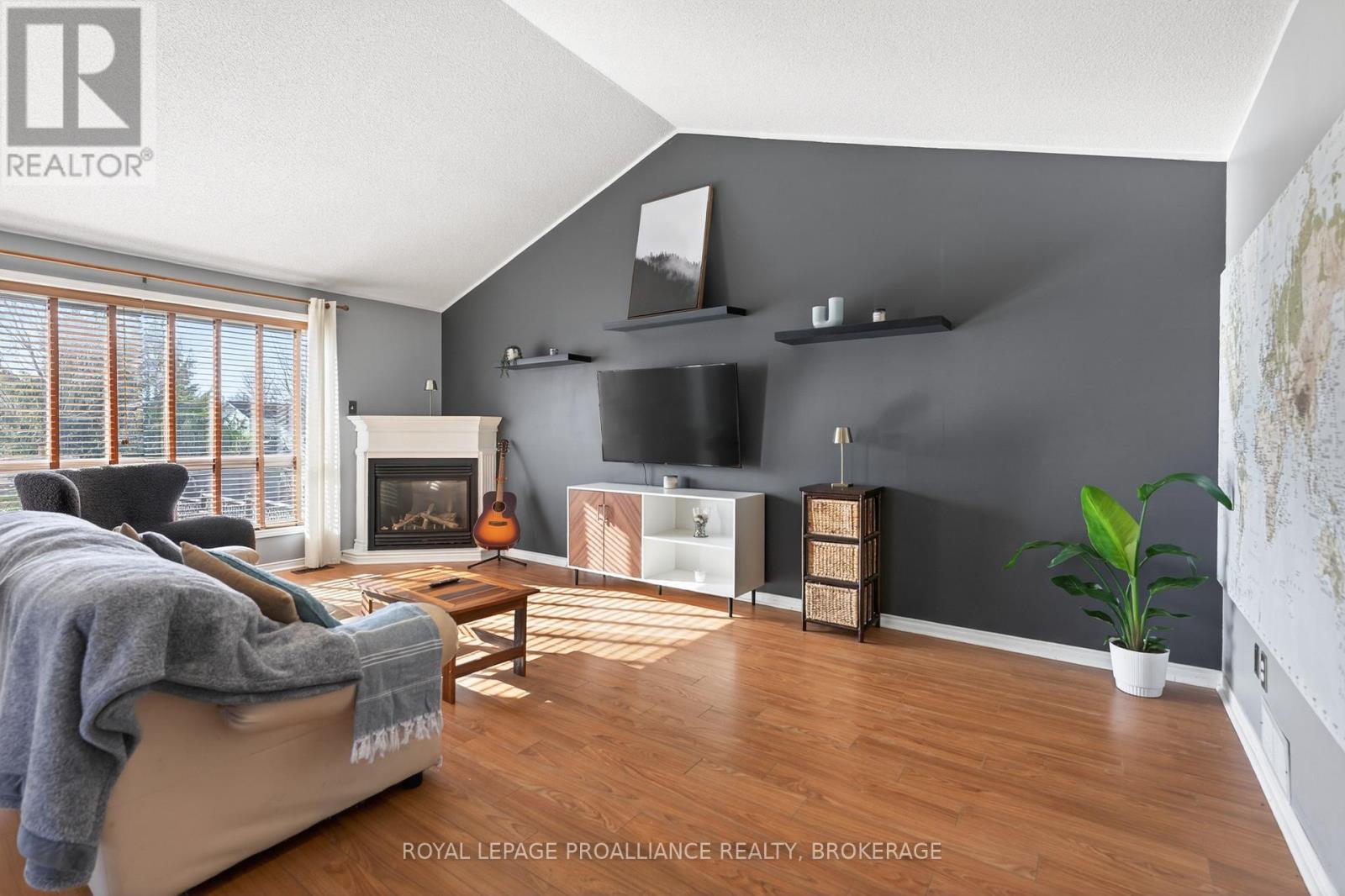 1402 Thornwood Crescent, Kingston, Ontario  K7P 3B6 - Photo 4 - X13057568