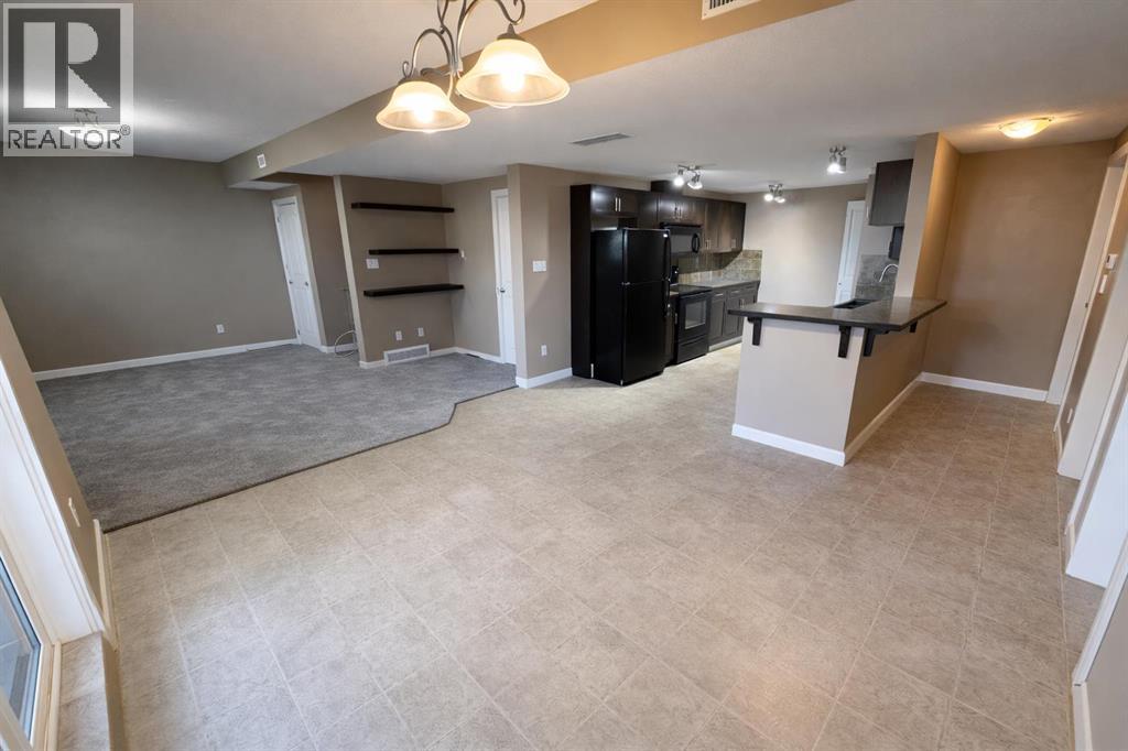 2, 189 Silkstone Road W, Lethbridge, Alberta  T1J 4J9 - Photo 6 - A2273425