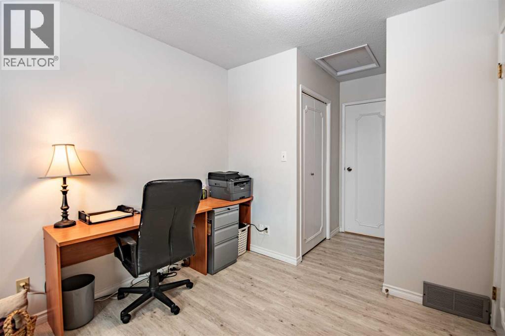 9 Rutherford Place, Red Deer, Alberta  T4P 3L1 - Photo 25 - A2305879