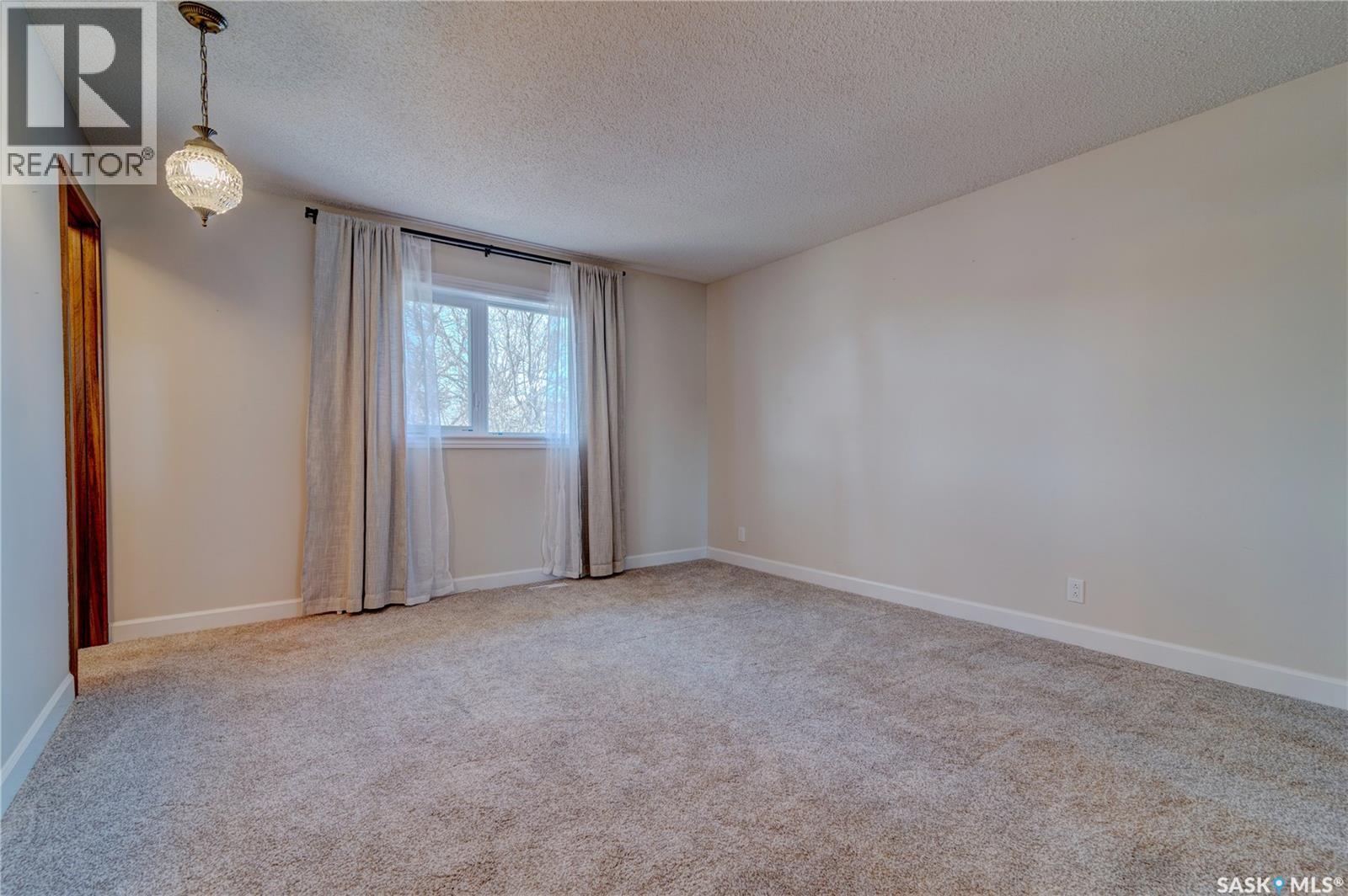 291 Williston Drive, Regina, Saskatchewan  S4X 2C5 - Photo 12 - SK034153